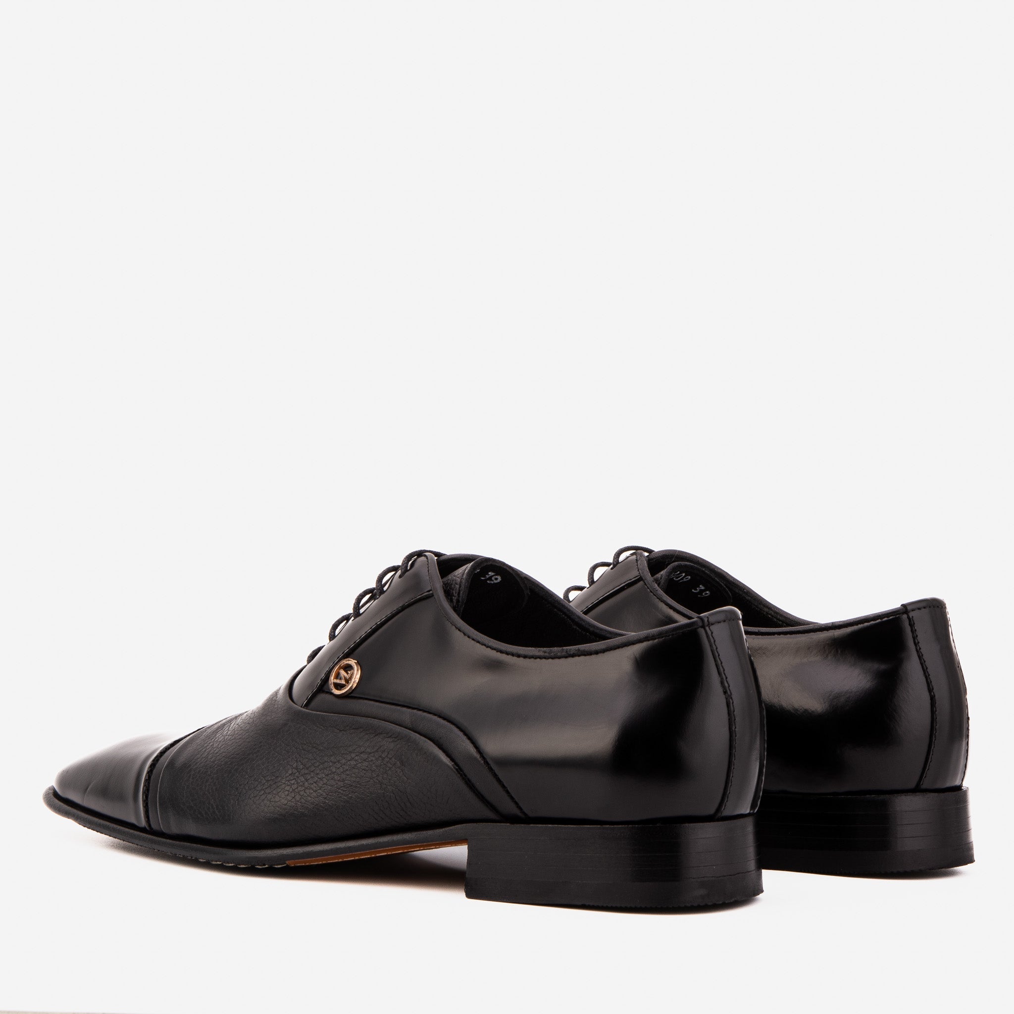 The Rockwell Handmade Black Leather Cap Toe Men Oxford Shoe