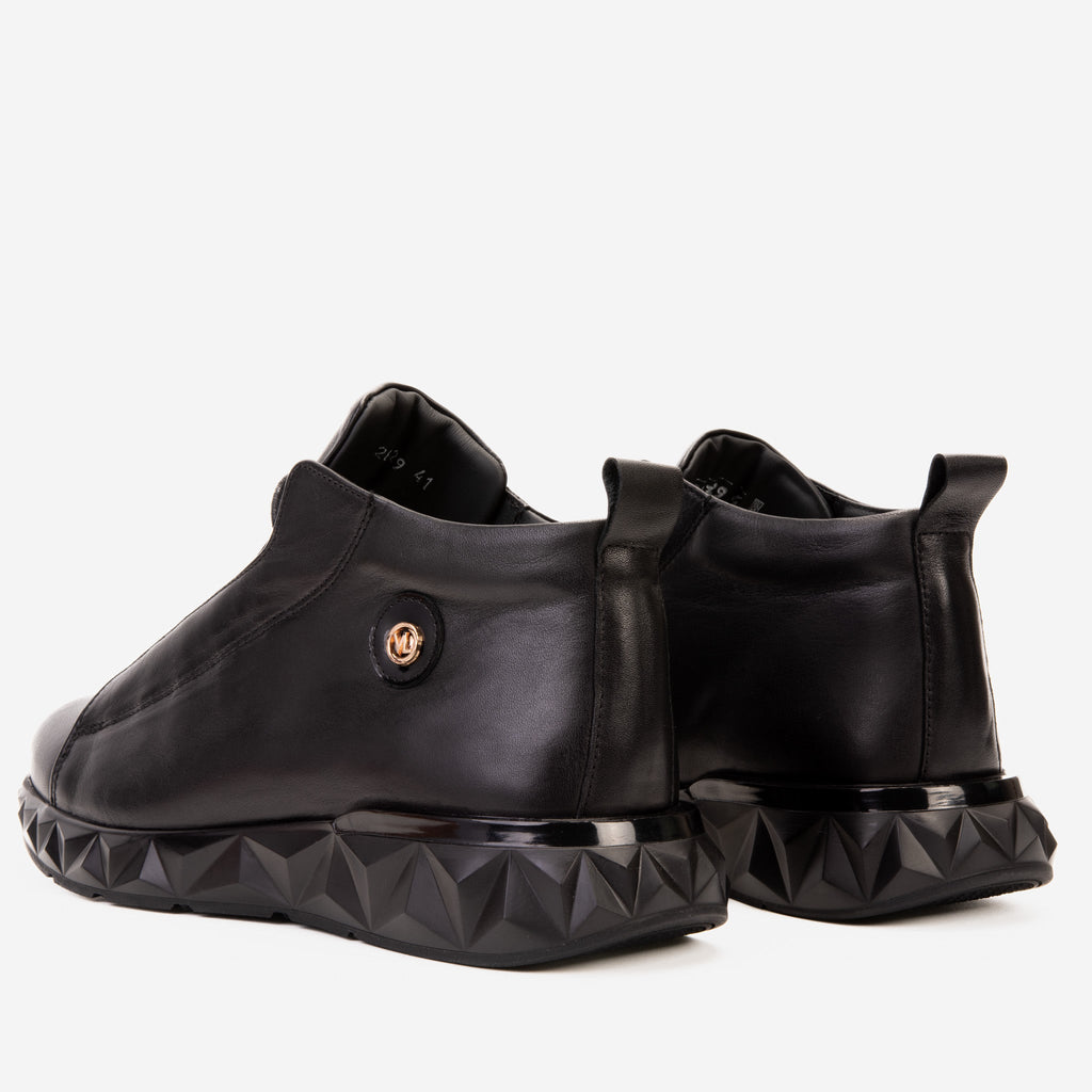 The Vertex Black Leather Men's Sneaker